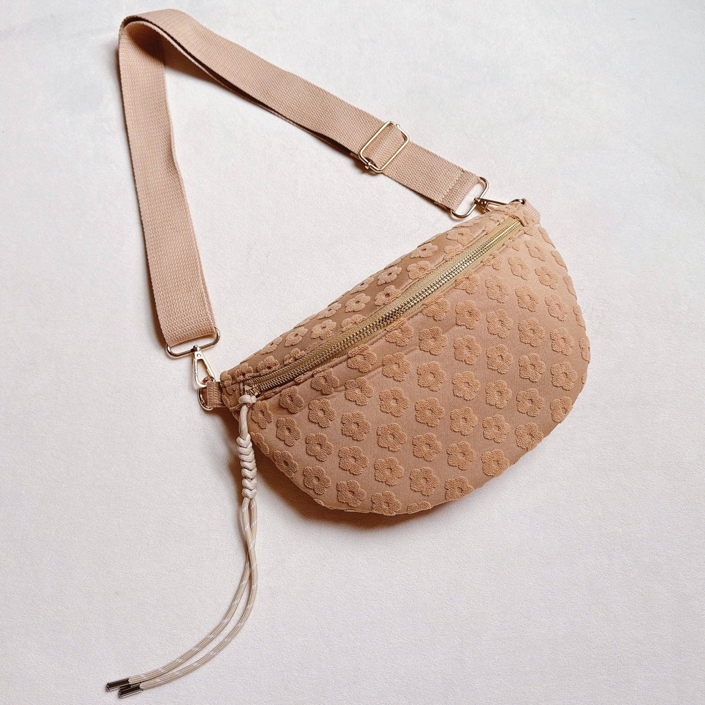 Embossed Daisy Blossom Belt Sling Bag